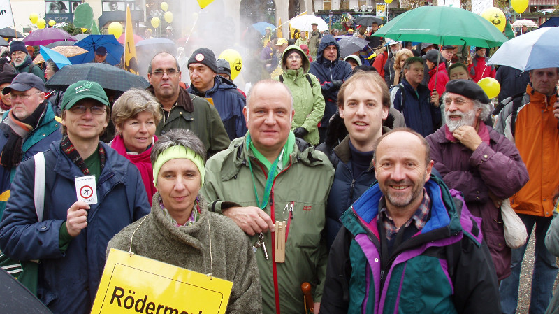 Rodgauer Grüne auf Demo in Wiesbaden